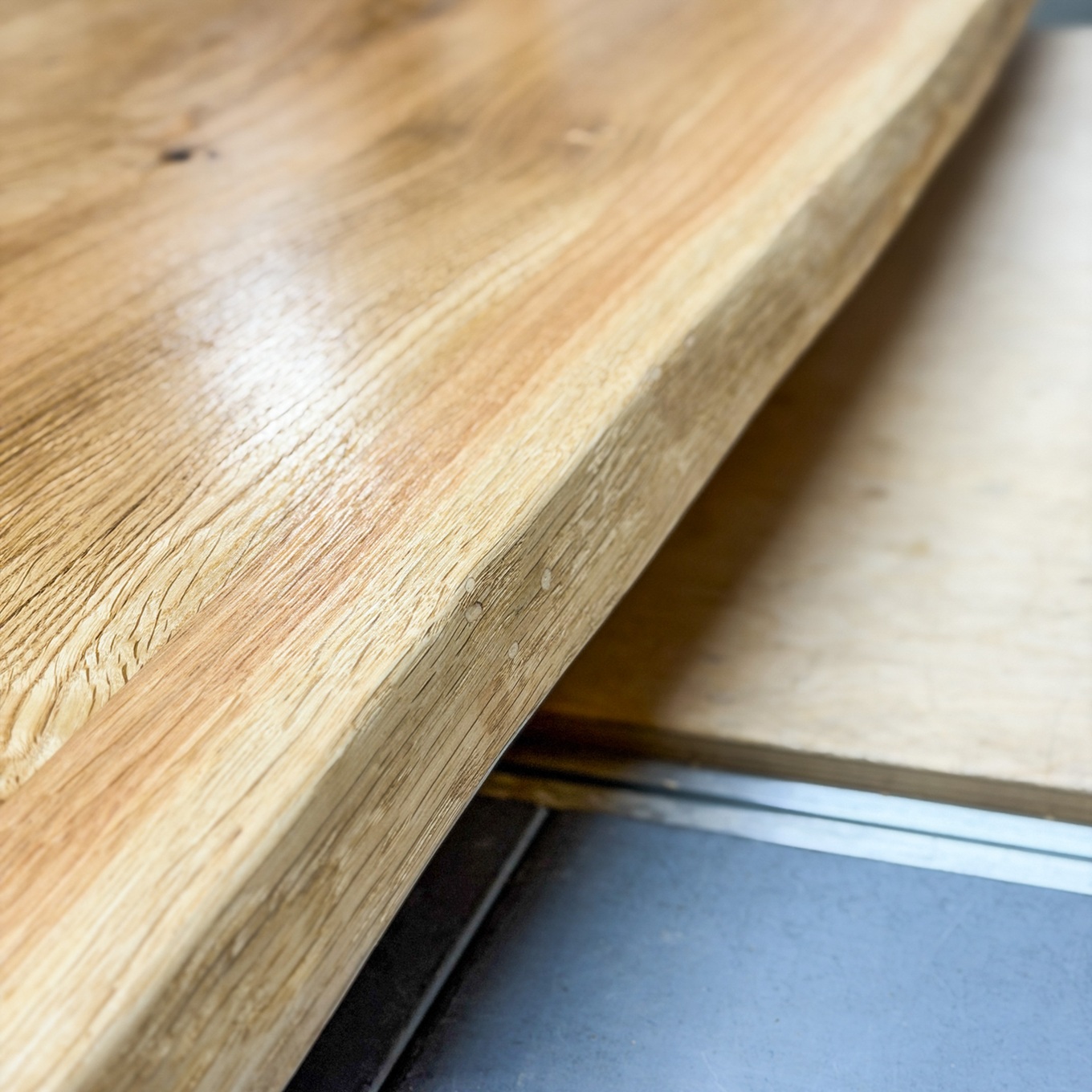 Přírodní hrany stolů_3